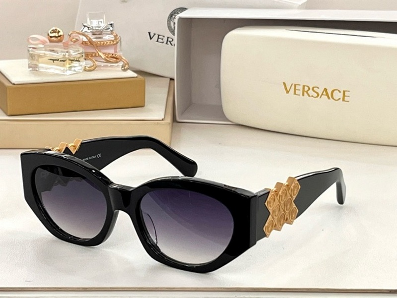 Versace Sunglasses 41